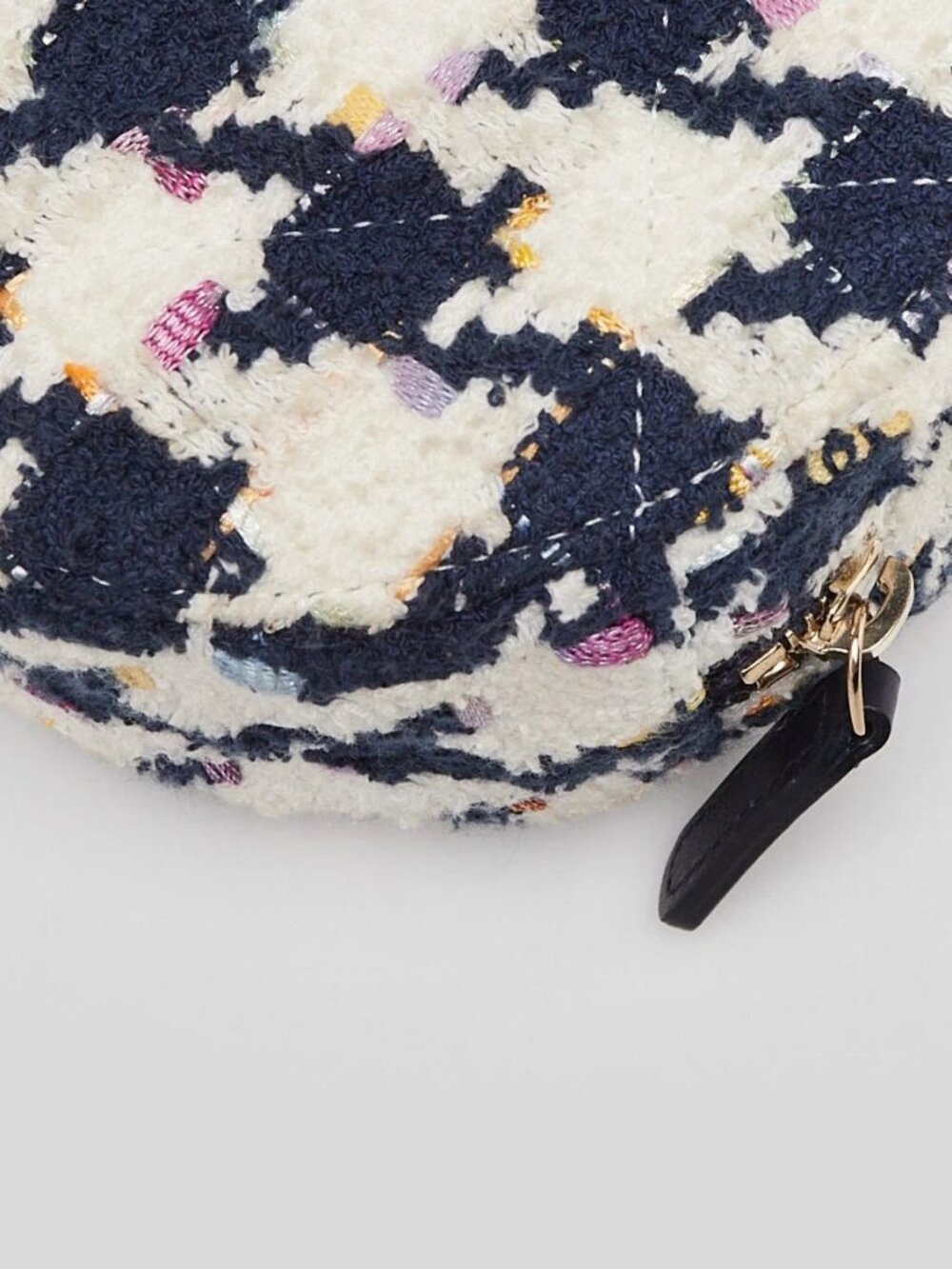 Chanel Blue/White Tweed Chanel 19 Round Clutch Bag - Picture 7 of 11